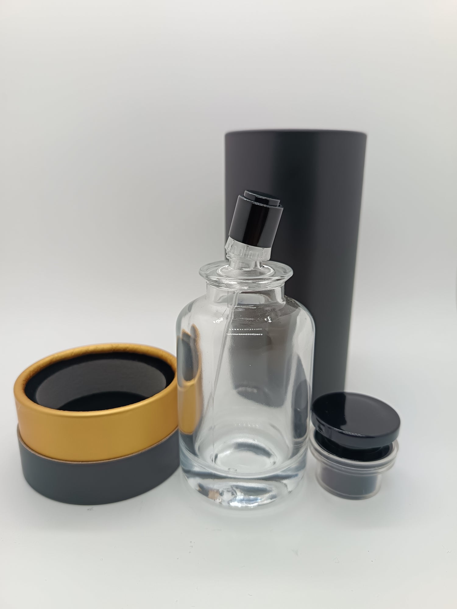 Empty perfume bottle with black lid and matching black box 80ml - crimp cap