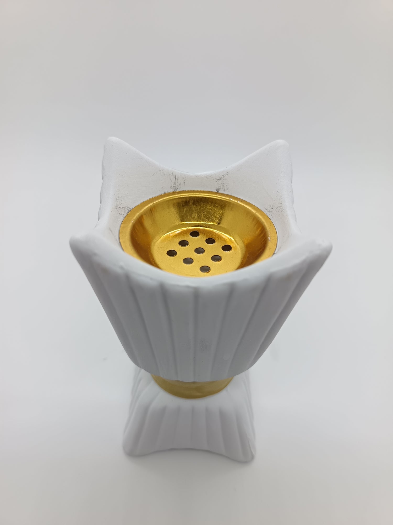 White ribbed ceramic open bakhoor burner 12cm