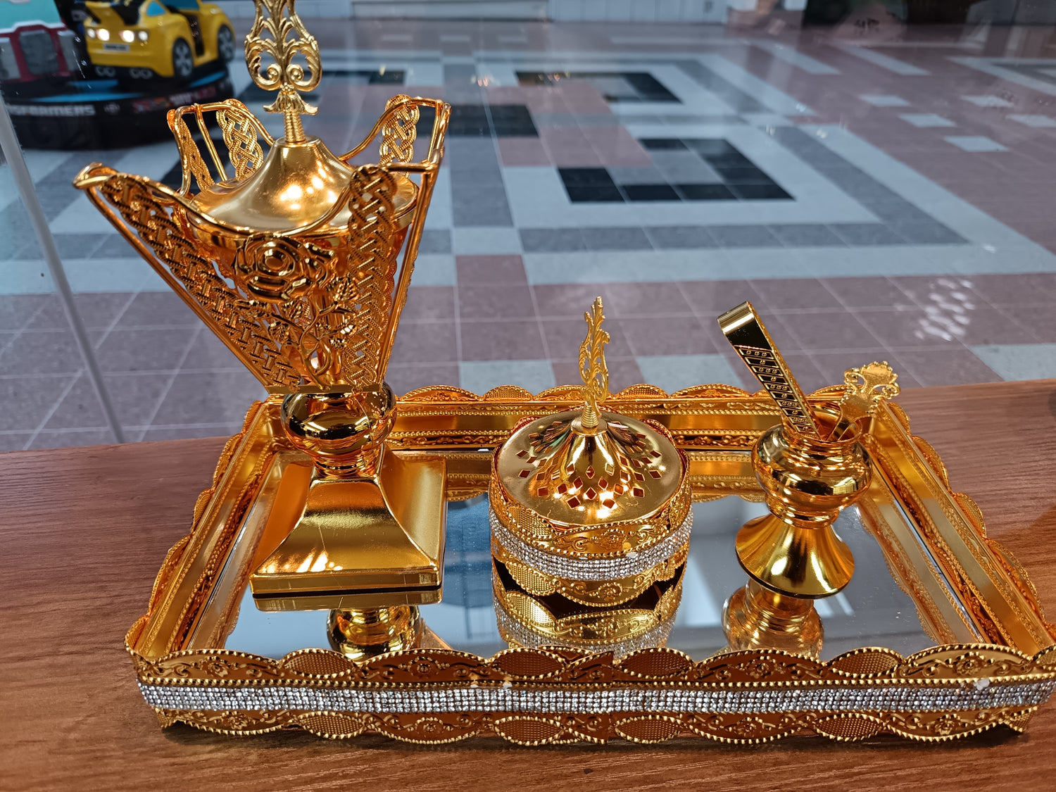 Fancy gold metal bakhoor tray gift set with bakhoor burner, bakhoor jar and tong holder