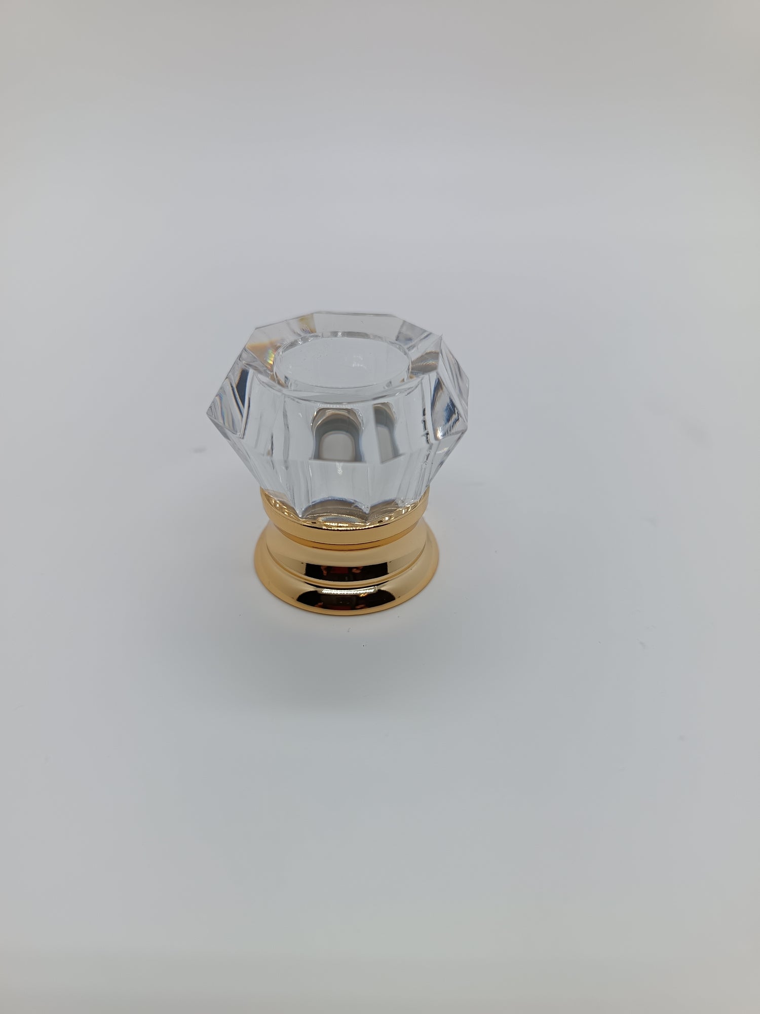 Perfume bottle replacement lids to fit with easy spray pumps black or clear